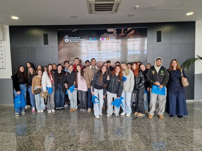 ΟΜΑΔΙΚΗ ΦΩΤΟΓΡΑΦΙΑ  ΑΠΟ ΟΛΟΥΣ ΤΟΥΣ ΜΑΘΗΤΕΣ ΠΟΥ ΣΥΜΜΕΤΕΙΧΑΝ